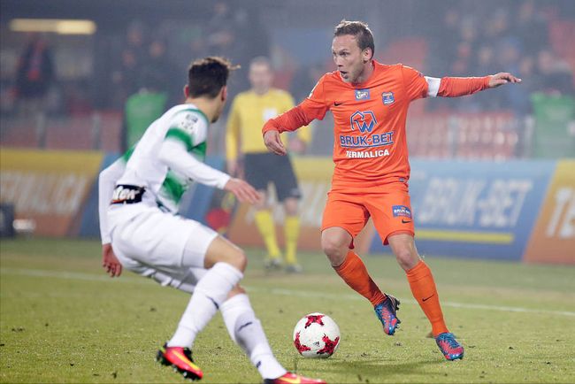 应选择具有 应选择具有