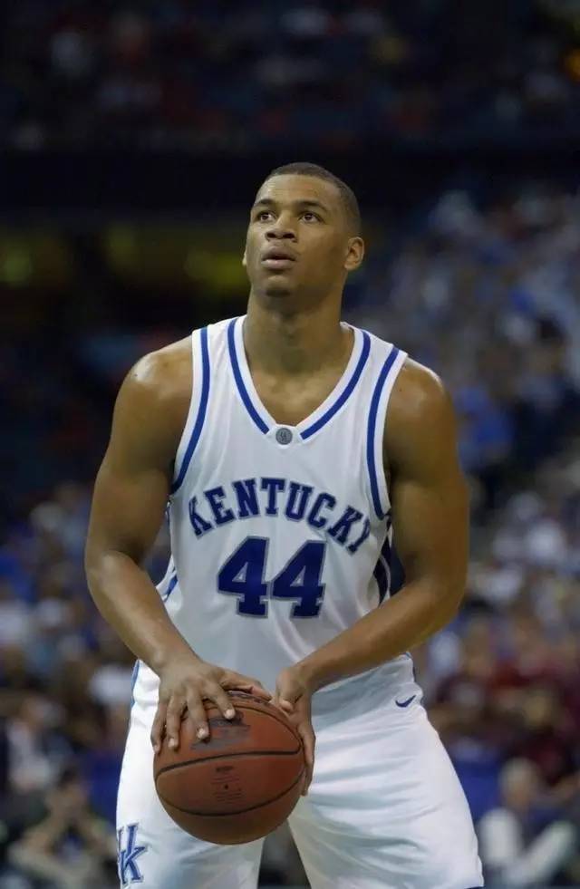 强地区合作 强地区合作