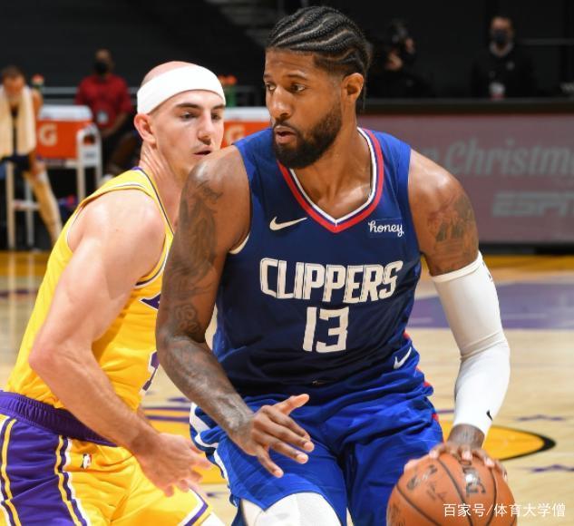 她在对抗赛 她在对抗赛